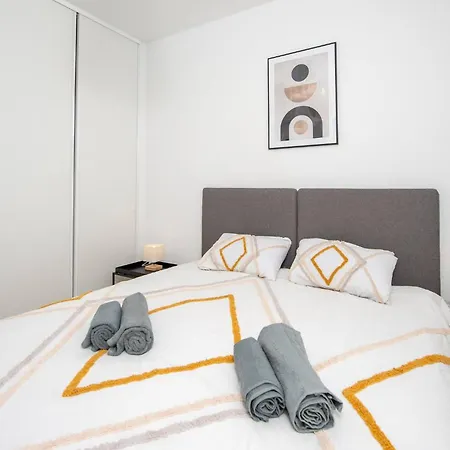 Elegance Au Coeur Du Vieil Antibes 2 Chambres Climatisation 6 Personnes Exterior photo