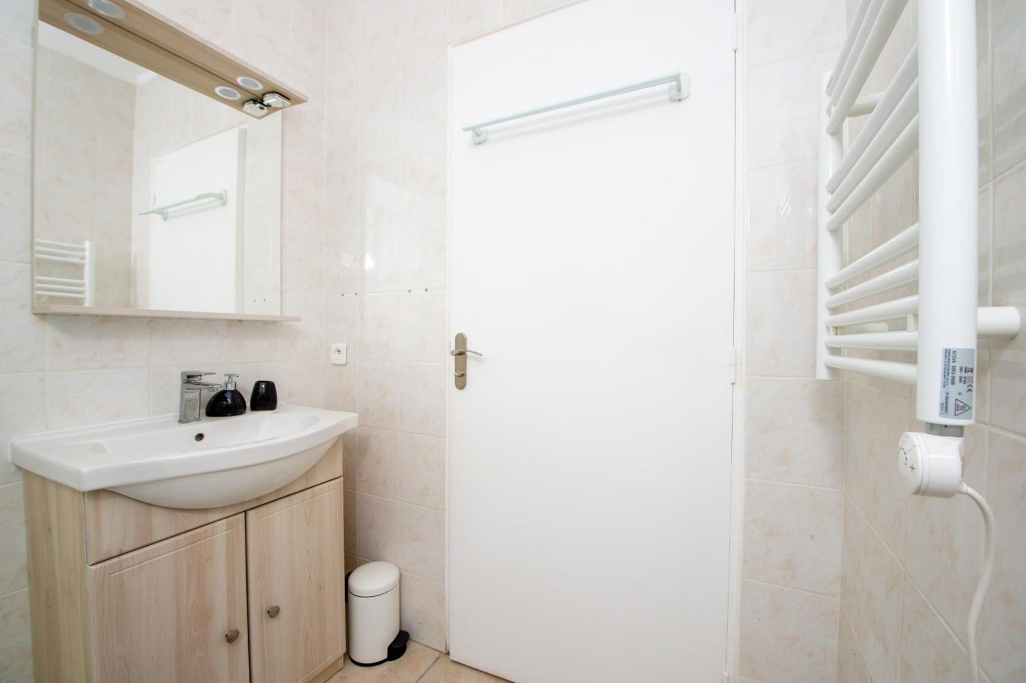 Elegance Au Coeur Du Vieil 2 Climatisation 6 Personnes Antibes